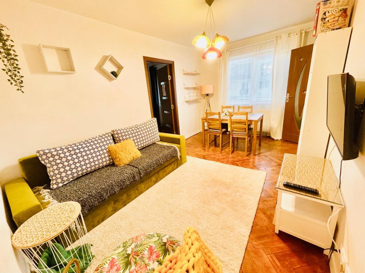 Modern Place To Stay-Self Check-In Nonstop 24H-Wifi Resicabánya Kültér fotó